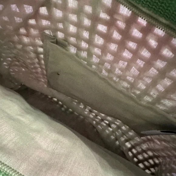 Cute woven purse - Picture 3 of 4